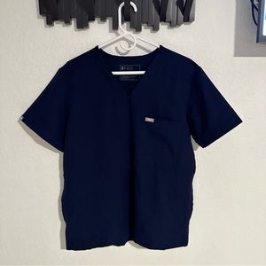 FIGS Men's Navy Chisec - Three-Pocket Scrub Top